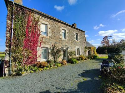 Maison - 145 m² - 5 pièces