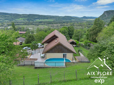 Maison - 167 m² - 6 pièces