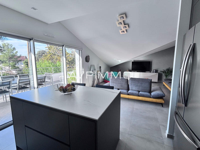 Appartement - 107 m² - 3 pièces