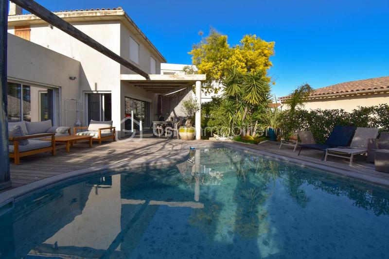 Maison d'architecte - 151 m² - 5 pièces