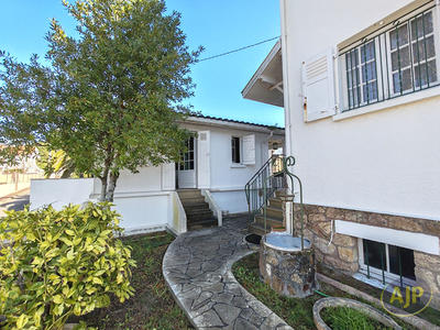 Maison - 145 m² - 6 pièces