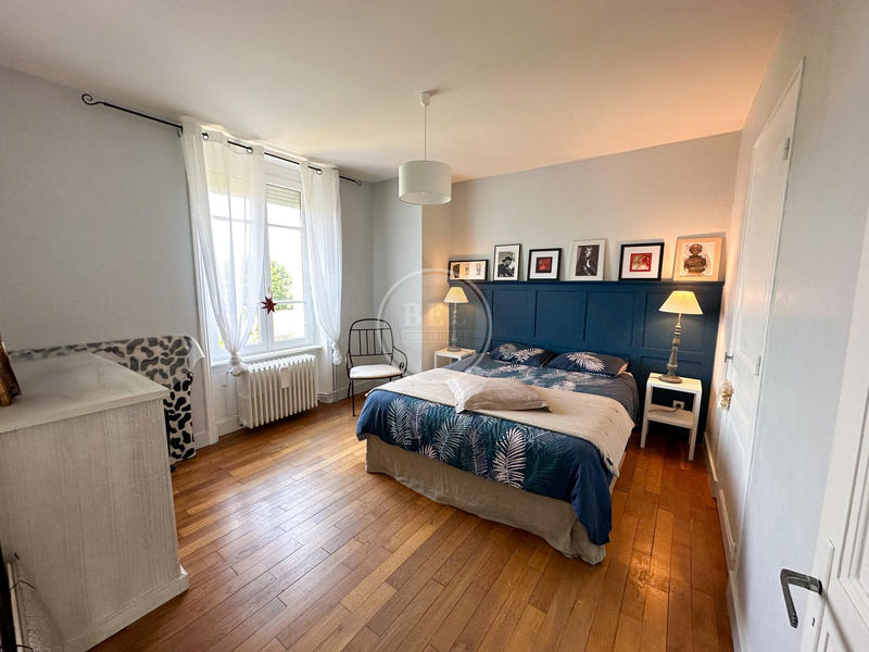 Maison - 121 m² - 6 pièces