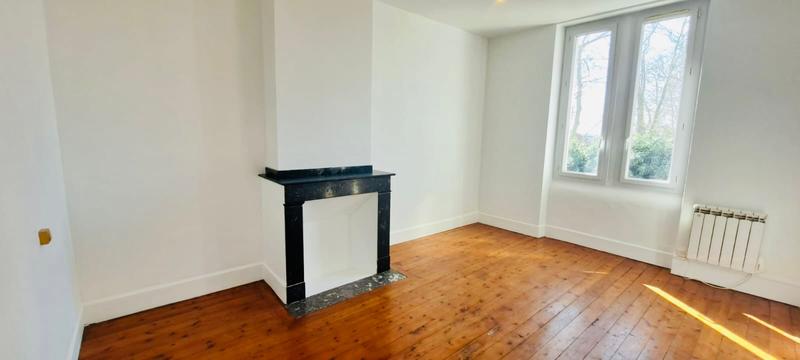 Maison - 205 m² - 8 pièces