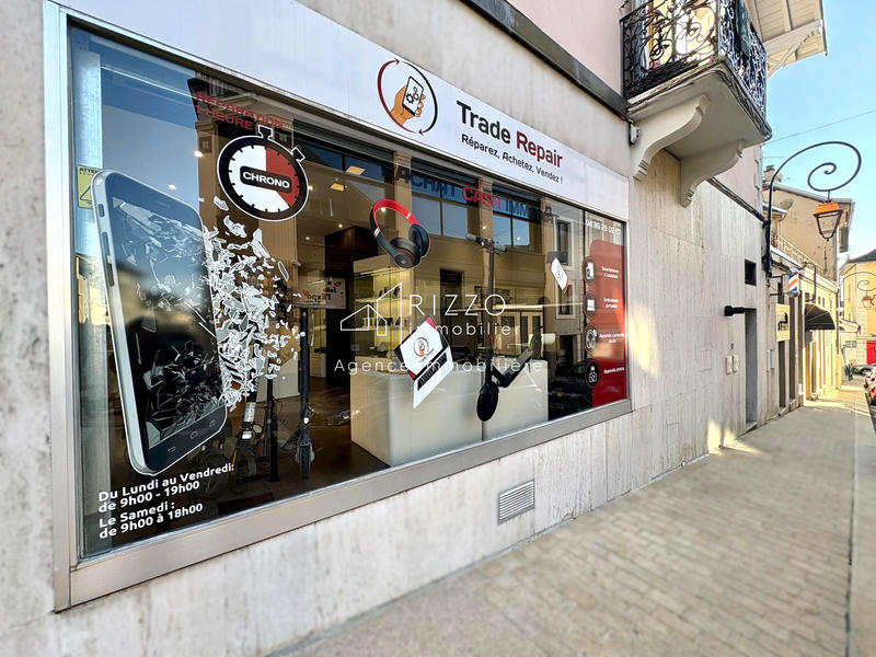 Fonds de commerce - Magasins - 55 m²