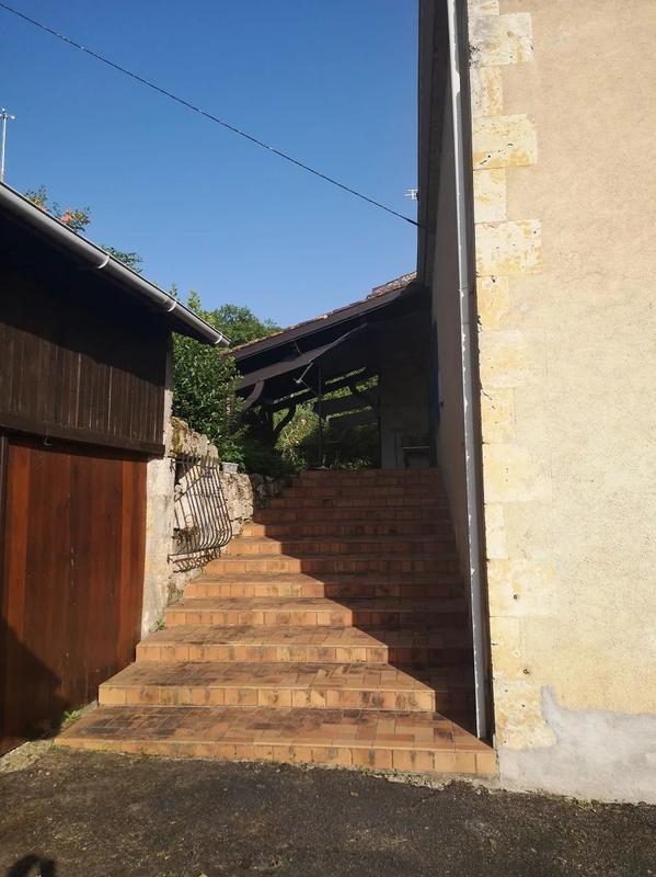 Maison - 182 m² - 8 pièces