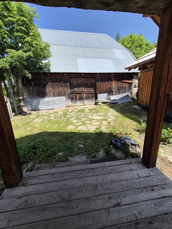 Corps de ferme - 180 m² - 6 pièces