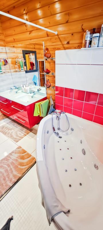 Maison de bois - 108 m² - 4 pièces