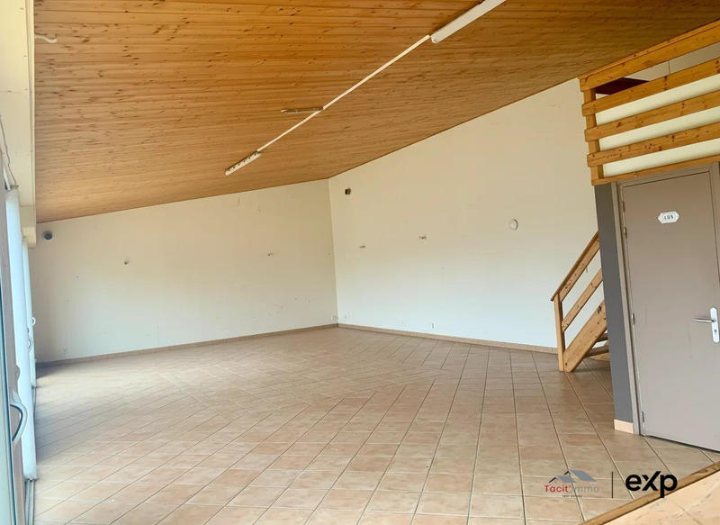 Local d'activités - 87 m² - 1 pièce
