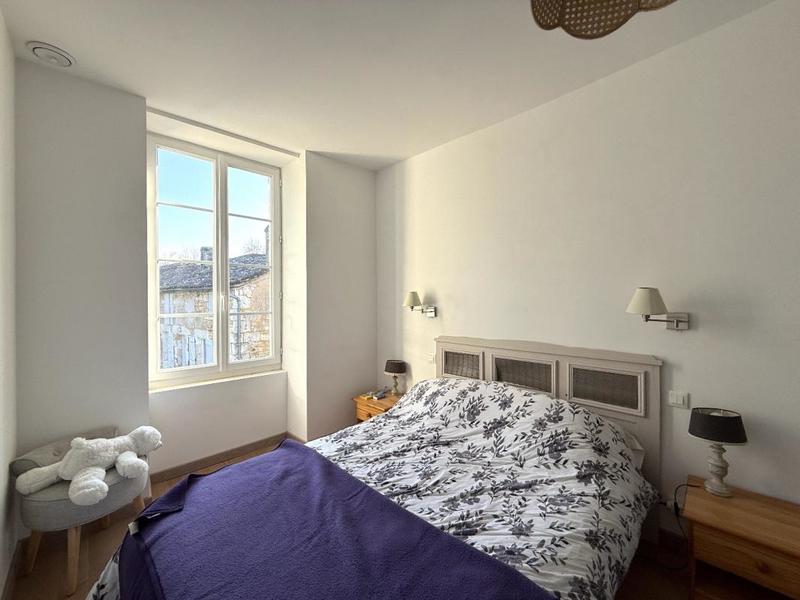 Château - 345 m² - 13 pièces