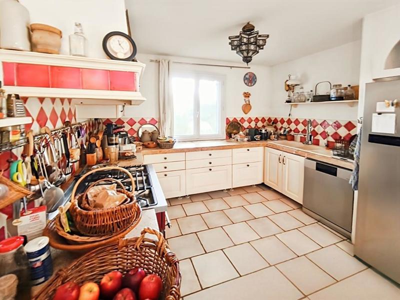 Maison - 140 m² - 5 pièces