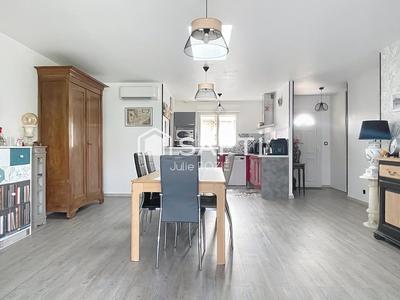 Maison - 105 m² - 4 pièces