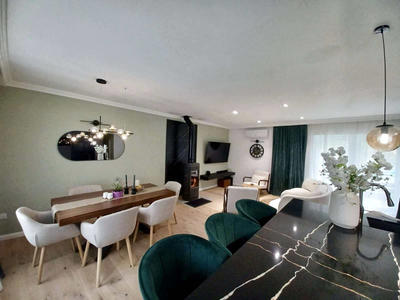 Maison - 170 m² - 5 pièces