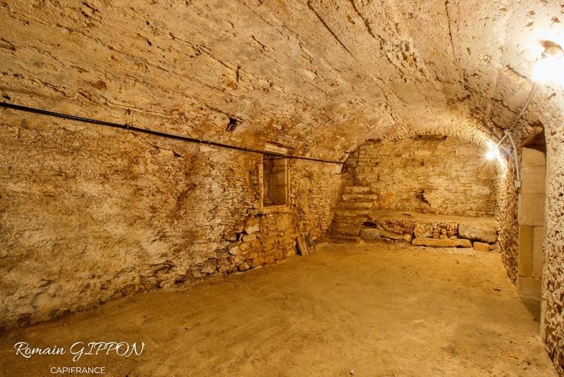 Maison - 212 m² - 9 pièces