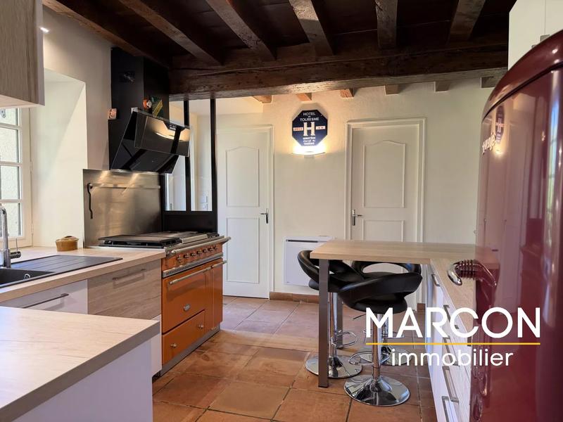 Propriété - 145 m² - 6 pièces