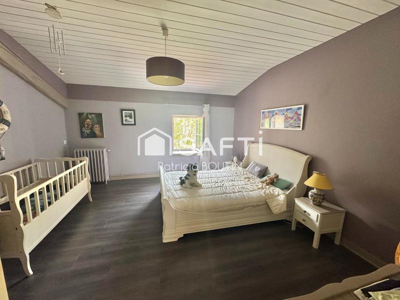 Maison - 265 m² - 8 pièces