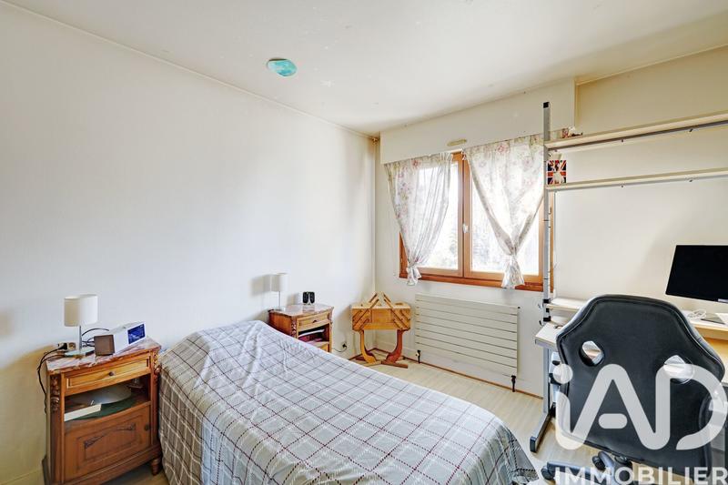 Appartement - 182 m² - 8 pièces