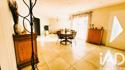 Maison - 115 m² - 4 pièces