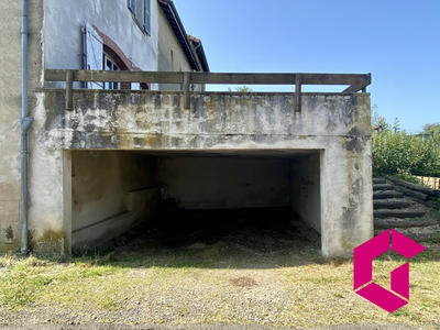 Maison ancienne - 216 m² - 6 pièces