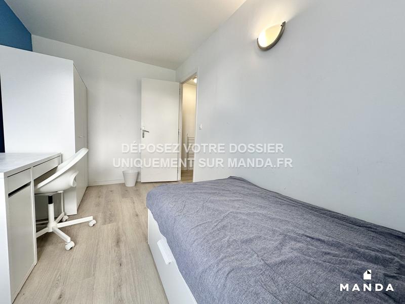 Chambre - 10 m² - 5 pièces