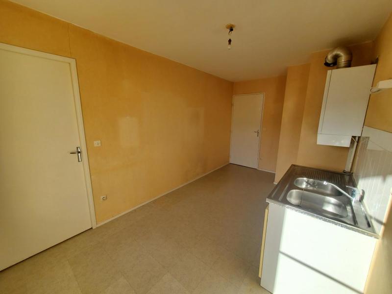 Appartement ancien - 67 m² - 3 pièces