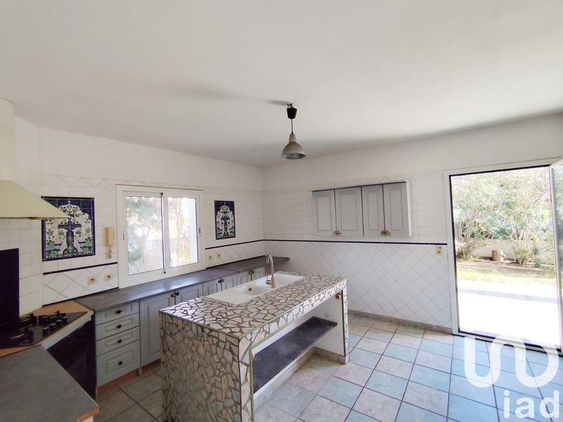 Maison - 181 m² - 5 pièces