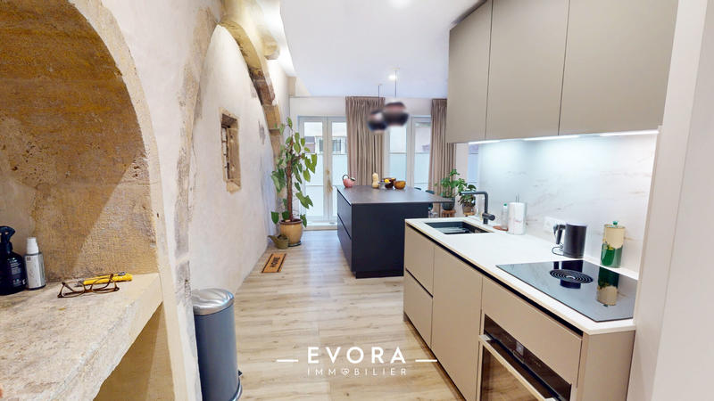 Appartement - 105 m² - 4 pièces