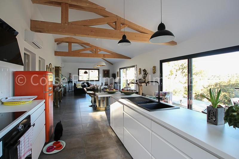 Villa - 100 m² - 3 pièces