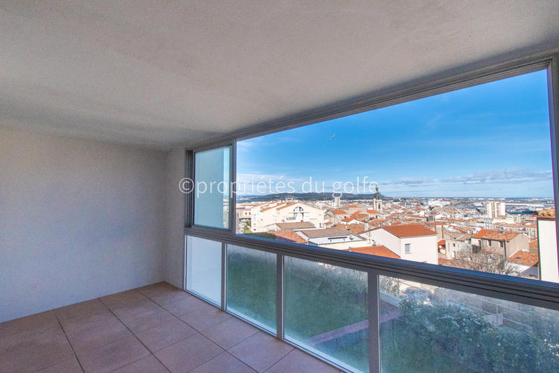 Appartement - 64 m² - 2 pièces