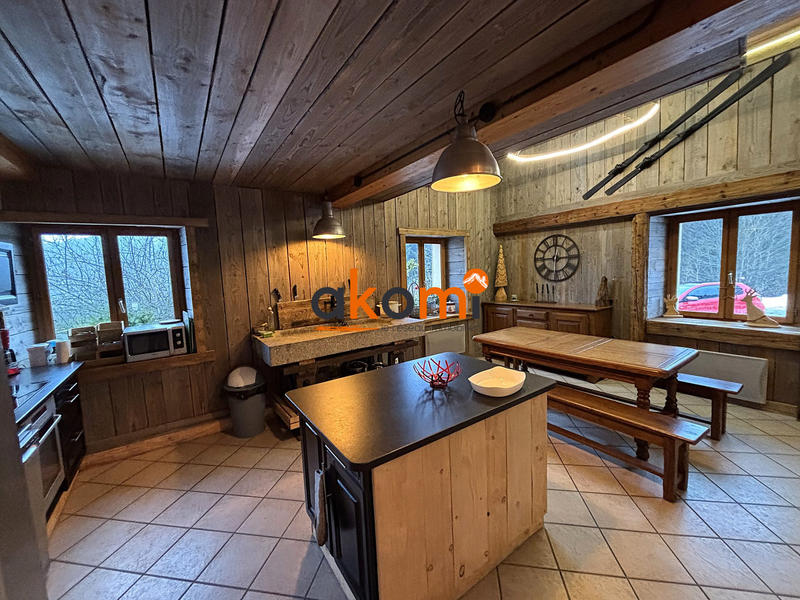 Maison - 510 m² - 20 pièces