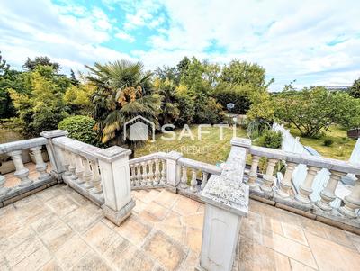 Maison - 165 m² - 7 pièces