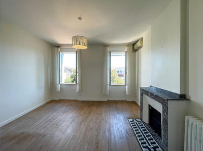 Maison - 150 m² - 3 pièces