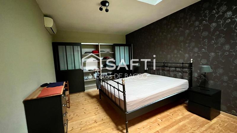 Maison - 350 m² - 8 pièces