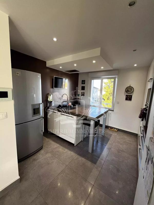 Appartement - 55 m² - 4 pièces