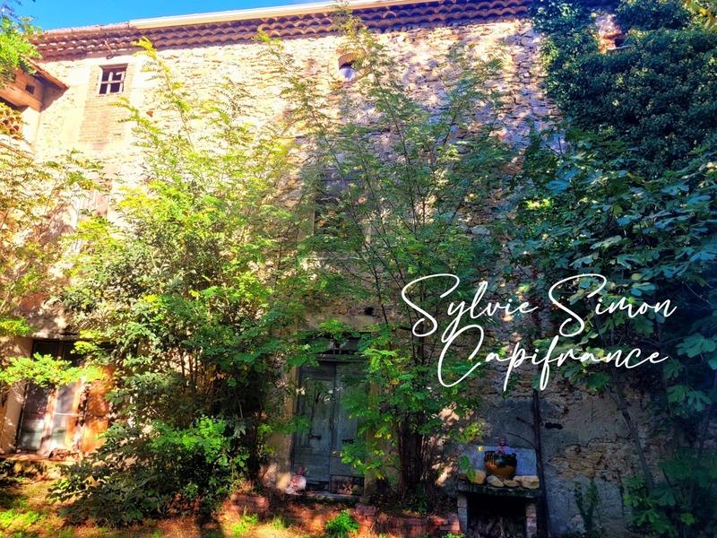 Propriété - 106 m² - 5 pièces