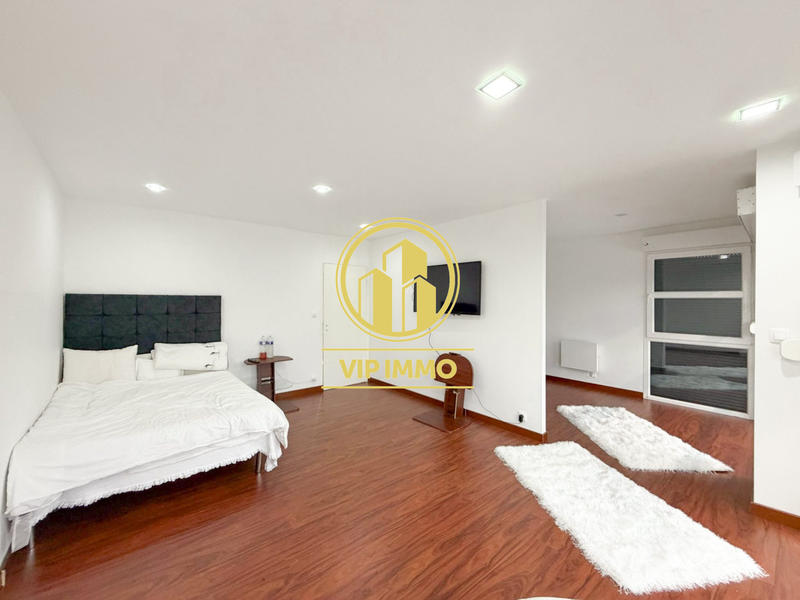 Maison - 183 m² - 5 pièces