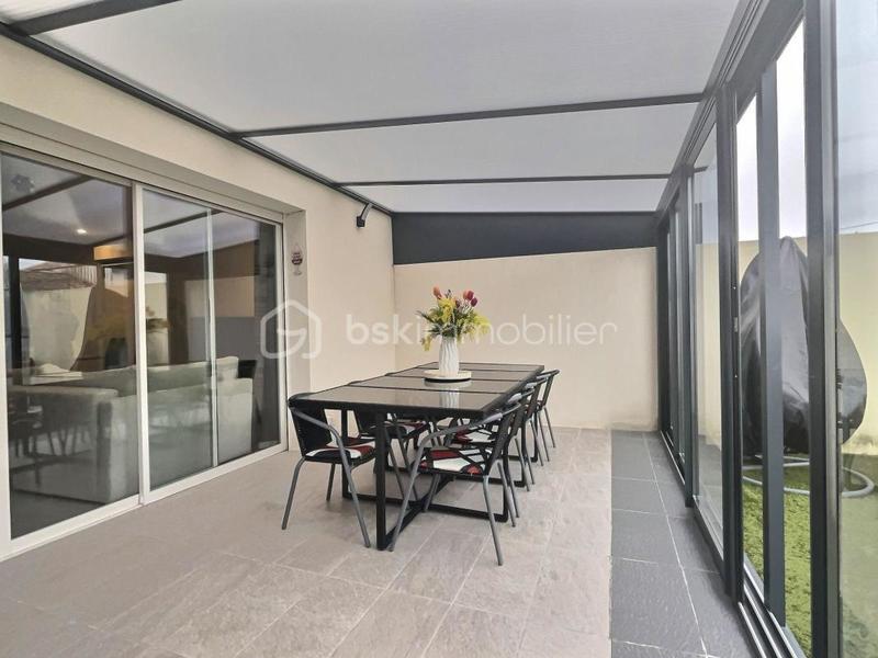 Maison - 99 m² - 4 pièces