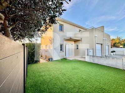 Maison traditionnelle - 93 m² - 5 pièces