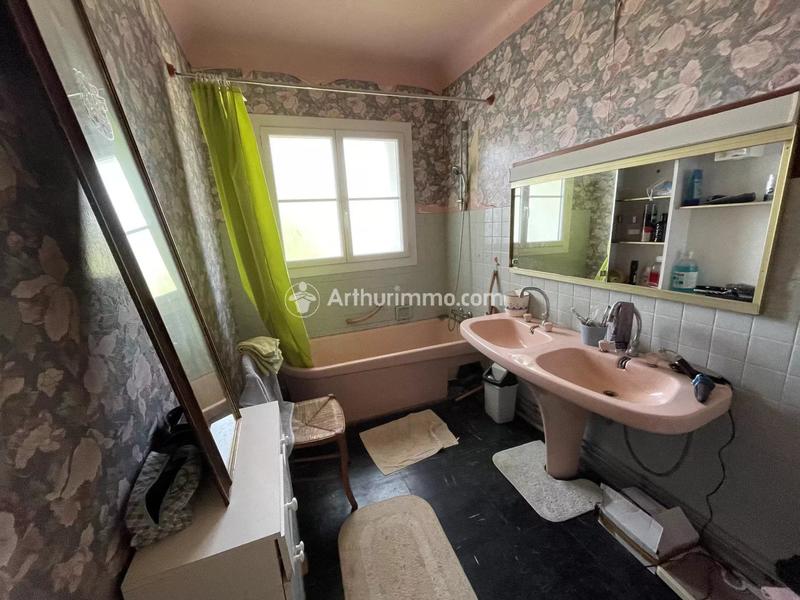 Maison - 190 m² - 9 pièces