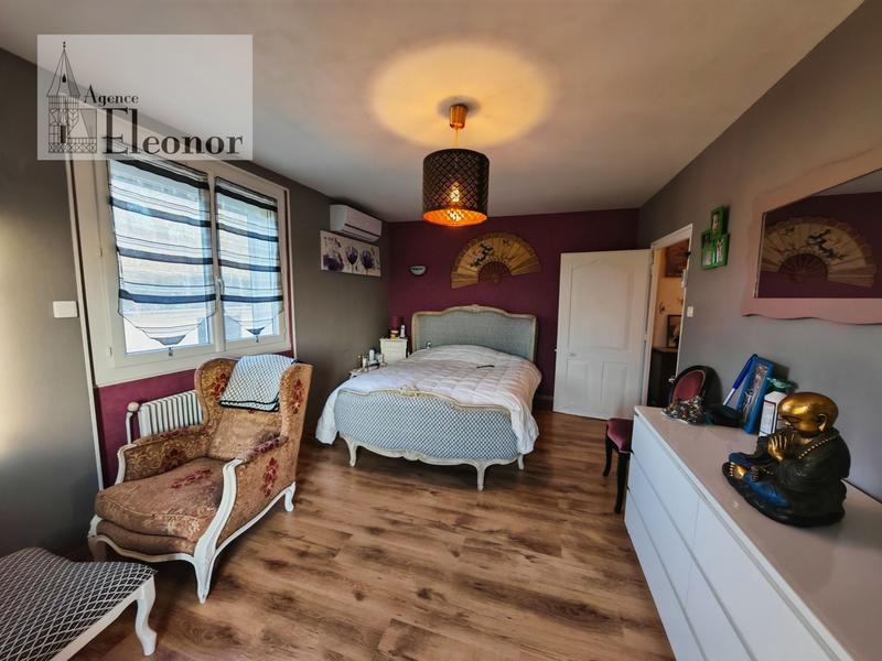 Maison - 188 m² - 7 pièces