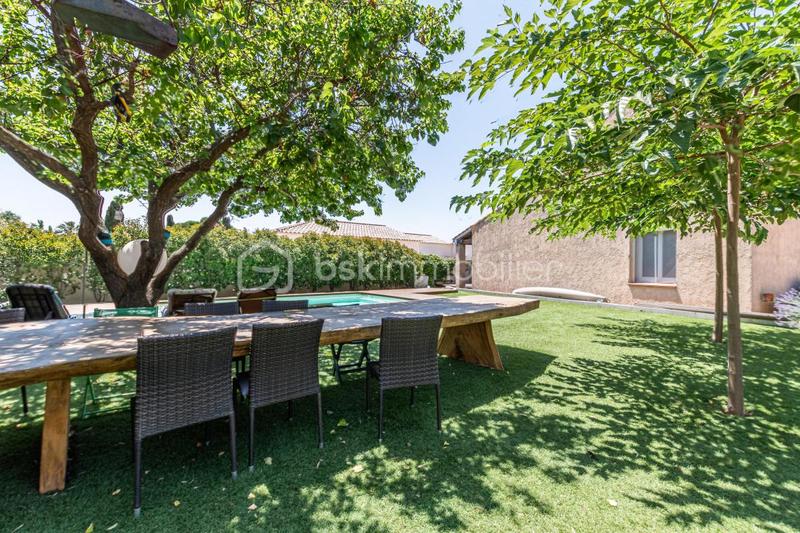 Maison - 210 m² - 8 pièces