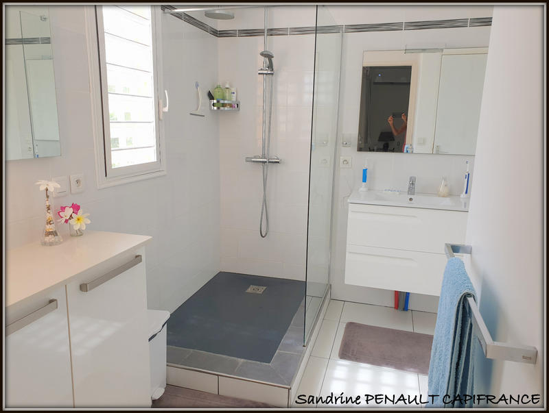 Maison - 165 m² - 8 pièces