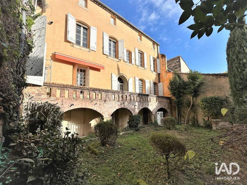 Maison - 690 m² - 17 pièces