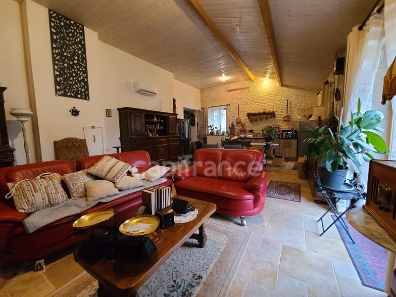 Maison - 94 m² - 2 pièces