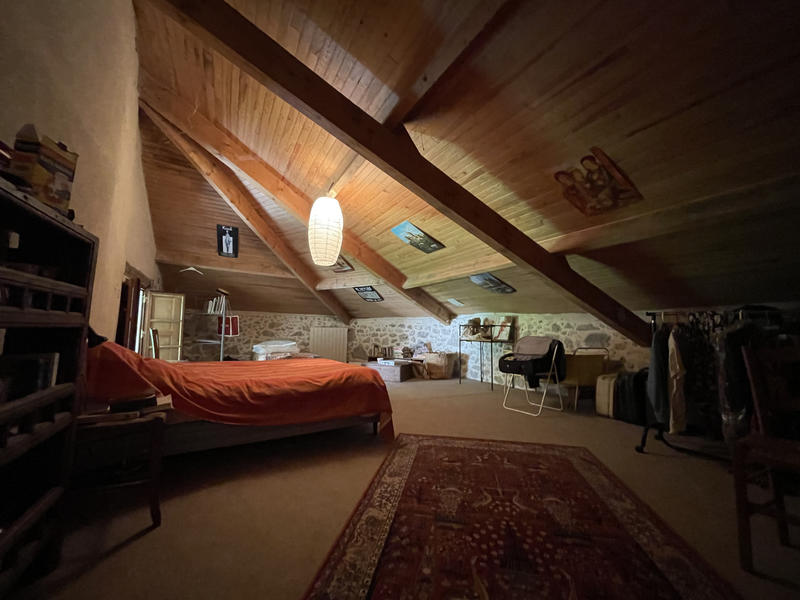 Maison - 280 m² - 14 pièces