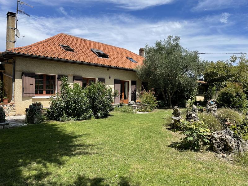 Maison traditionnelle - 191 m² - 6 pièces