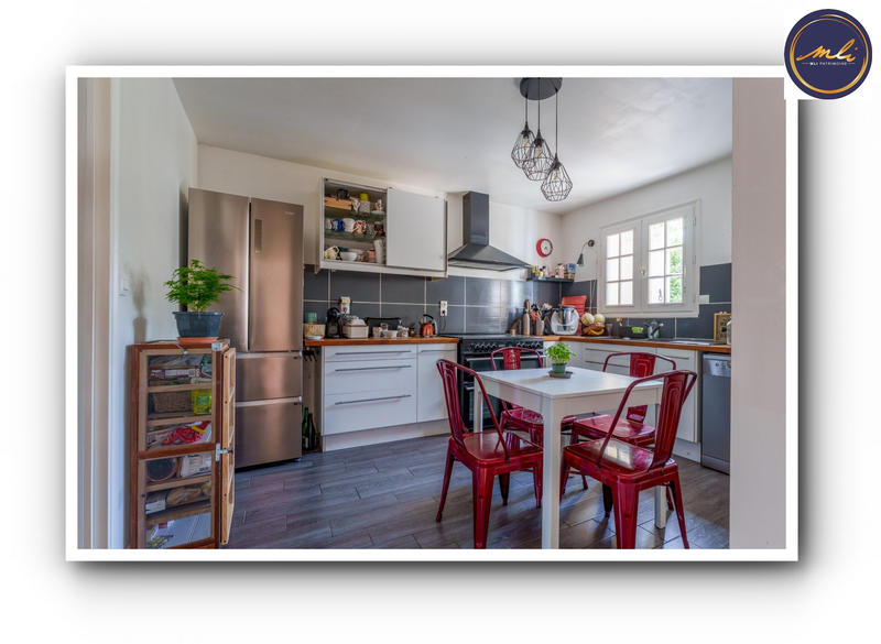 Maison traditionnelle - 175 m² - 7 pièces