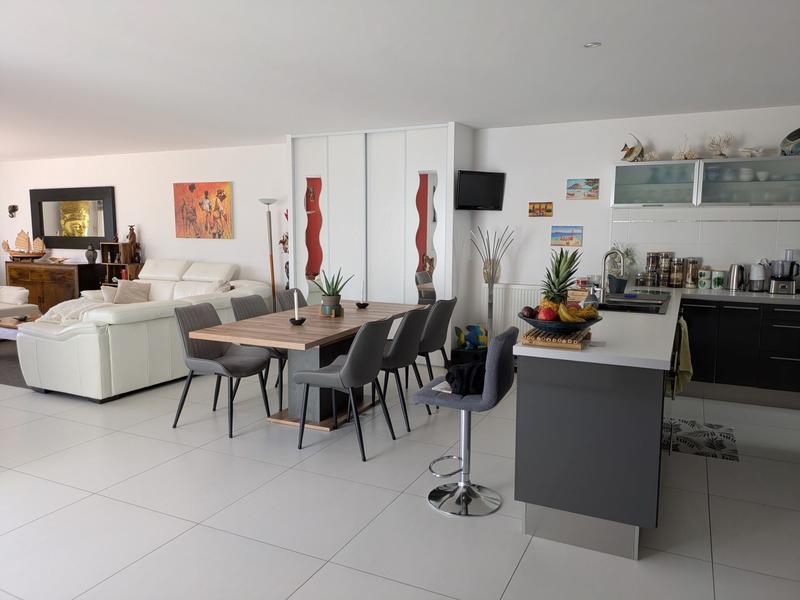 Maison traditionnelle - 196 m² - 5 pièces