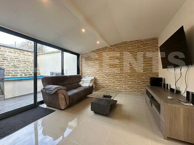 Maison - 108 m² - 5 pièces