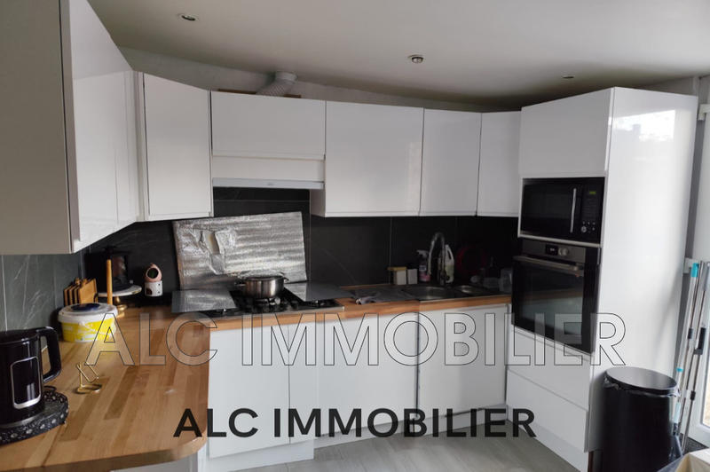 Maison - 91 m² - 4 pièces