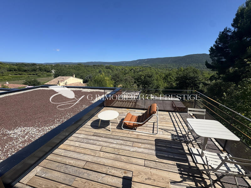 Villa - 200 m² - 5 pièces